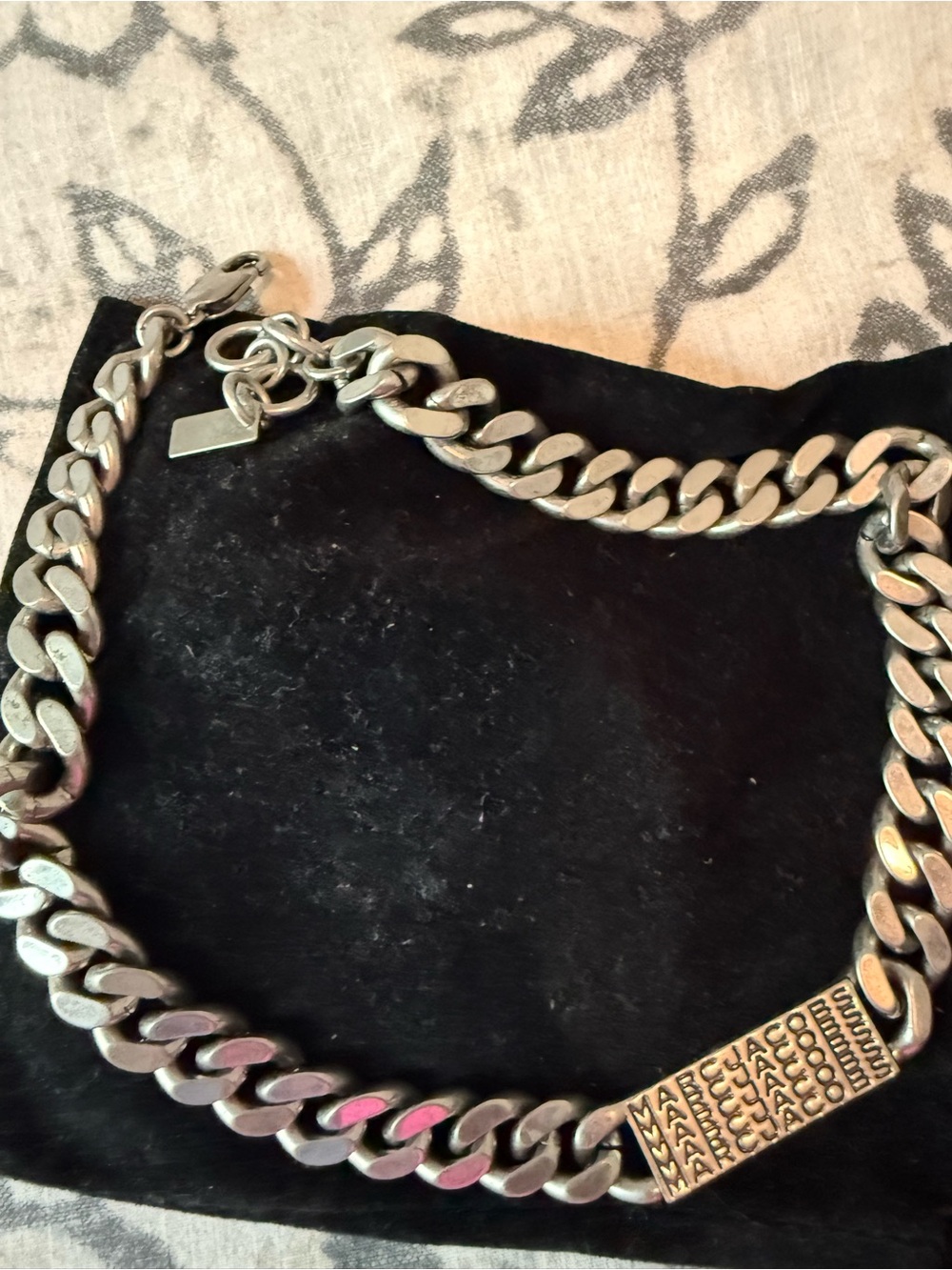 Marc Jacobs Silver-Tone Curb Chain Necklace with Logo Plate